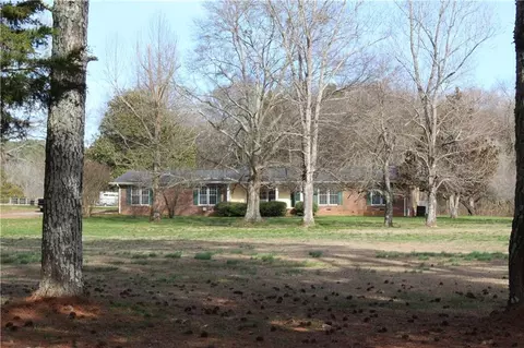 1394 Cave Springs Rd, Cedartown, GA 30125