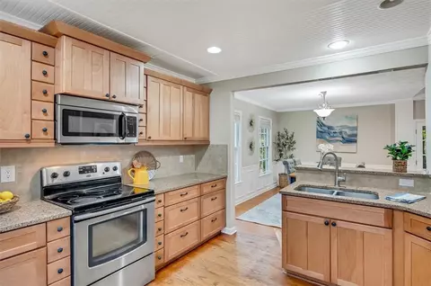 2027 Thomas Rd, Canton, GA 30115 photo 8