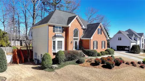 10685 Wren Ridge Rd, Alpharetta, GA 30022