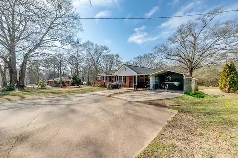 Exterior - 482 Scott St, Commerce, GA 30529 photo 3 of 11