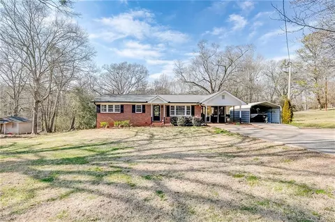 482 Scott St, Commerce, GA 30529