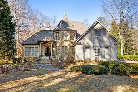 770 Quarterpath Ln, Alpharetta, GA 30004