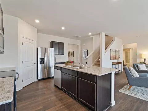 8266 Castleton Dr, Fairburn, GA 30213 photo 8