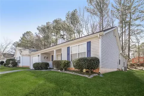673 Hynds Springs Dr, Jonesboro, GA 30238