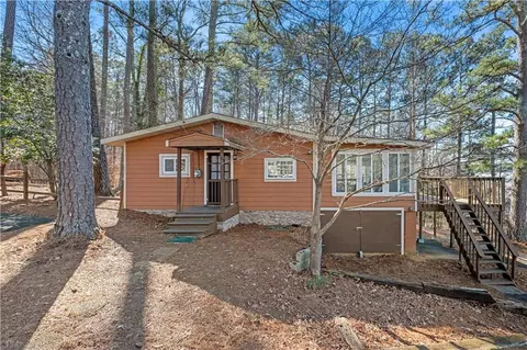 612 Hillhouse Lodge Ln, Canton, GA 30114