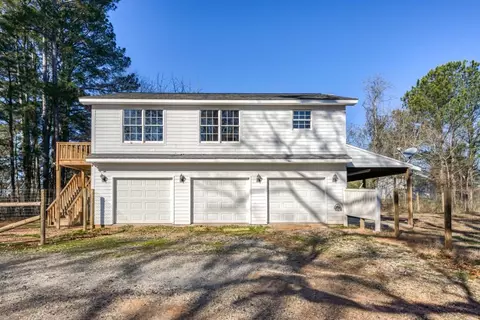 Exterior - 1811 Rock Creek Rd, Toccoa, GA 30577 photo 13 of 14