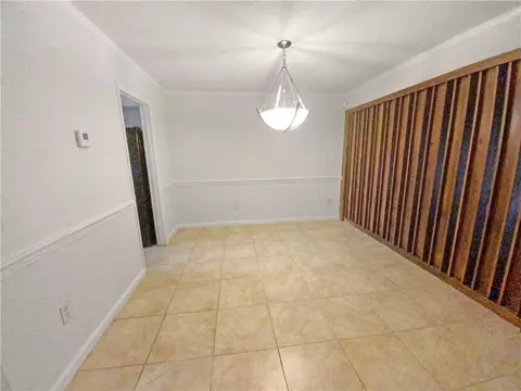10 Willowick Dr, Lithonia, GA 30038 photo 7