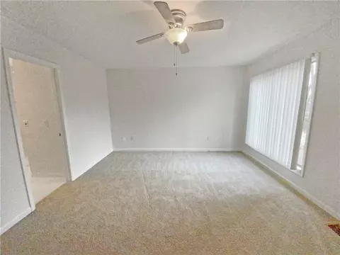 10 Willowick Dr, Lithonia, GA 30038 photo 5
