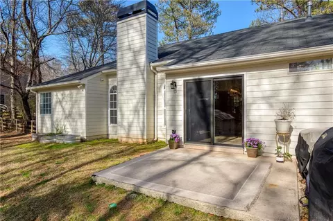 Exterior - 505 Heddingham Ct, Milton, GA 30004 photo 5 of 15