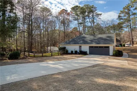 Exterior - 505 Heddingham Ct, Milton, GA 30004 photo 13 of 15