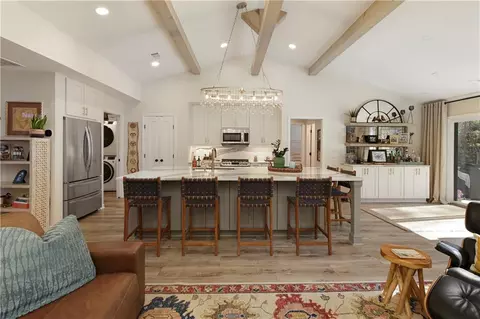 Kitchen - 505 Heddingham Ct, Milton, GA 30004 photo 4 of 10