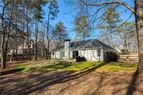 Exterior - 505 Heddingham Ct, Milton, GA 30004 photo 12 of 15