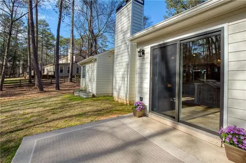 Exterior - 505 Heddingham Ct, Milton, GA 30004 photo 4 of 15