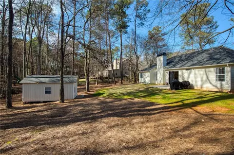 Exterior - 505 Heddingham Ct, Milton, GA 30004 photo 11 of 15