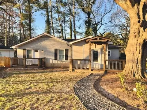 1882 Camellia Dr, Decatur, GA 30032