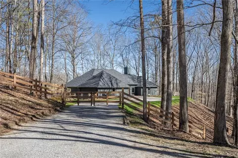 311 Hiram Rd, Rome, GA 30161