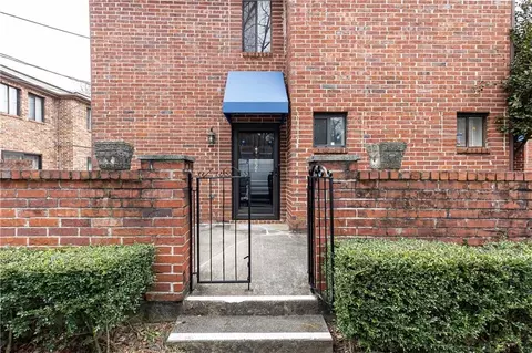 2266 Pernoshal Ct, Dunwoody, GA 30338