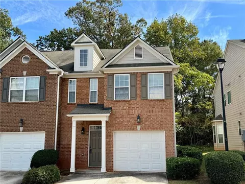 4041 Fireoak Dr, Decatur, GA 30032