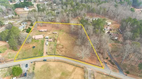 7580 Bates Dr, Alpharetta, GA 30004