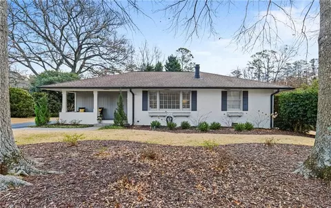 728 Meadowbrook Ln NE, Marietta, GA 30060