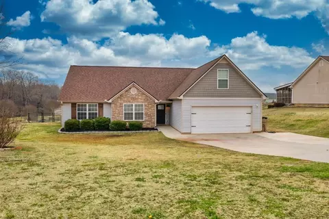121 Bower Ct, Winder, GA 30680