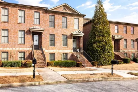 2042 Heathermere Way, Roswell, GA 30075