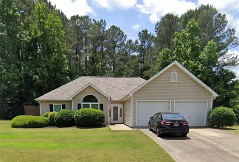 3675 Autumn View Dr NW, Acworth, GA 30101