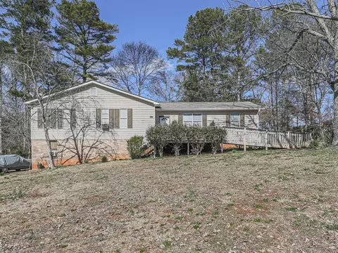 150 Ridgewood Dr, Woodstock, GA 30188