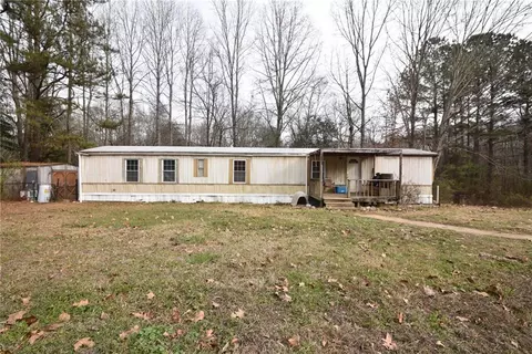 204 Oak Ridge Dr, Carrollton, GA 30116