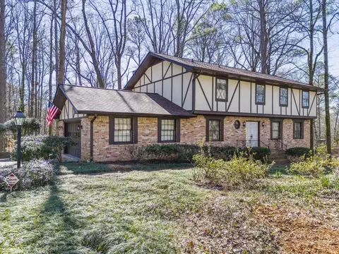 5365 Antelope Ln, Stone Mountain, GA 30087