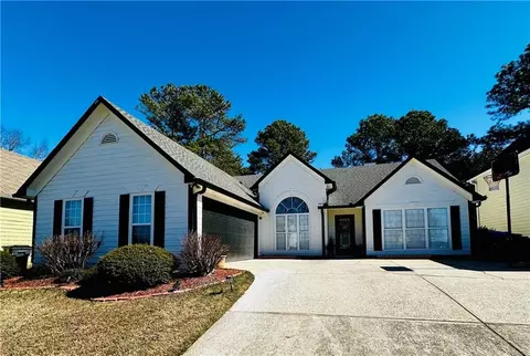 1635 Keswick Place Dr, Lawrenceville, GA 30043