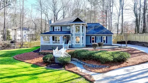 700 Wallington Ct NW, Lilburn, GA 30047