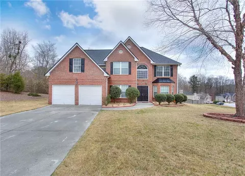 3724 Patheon Cir, Snellville, GA 30039