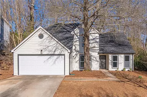1445 Trevor Ln, Lawrenceville, GA 30043