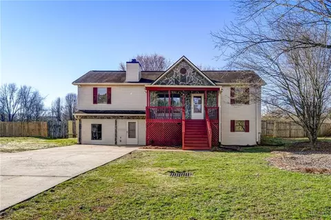 115 Linda Ln, Powder Springs, GA 30127