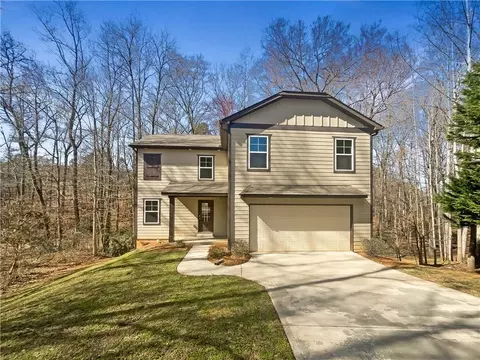 582 Lindsey Way, Social Circle, GA 30025
