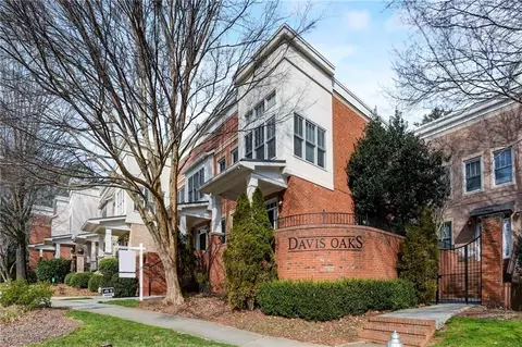 2735 Davis Oaks Pl #20, Decatur, GA 30033