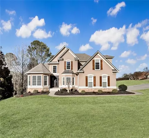 6605 River Crest Pt, Suwanee, GA 30024