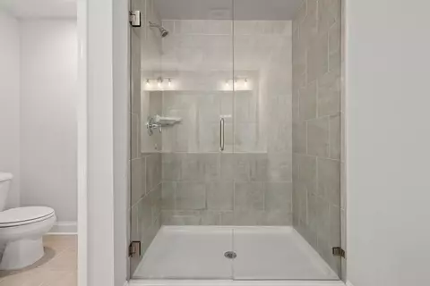 Bath - 3925 Cavalier Way, Duluth, GA 30097 photo 5 of 5