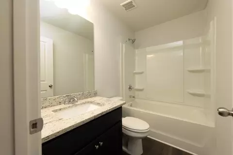 Bath - 3905 Cavalier Way, Duluth, GA 30097 photo 1 of 3