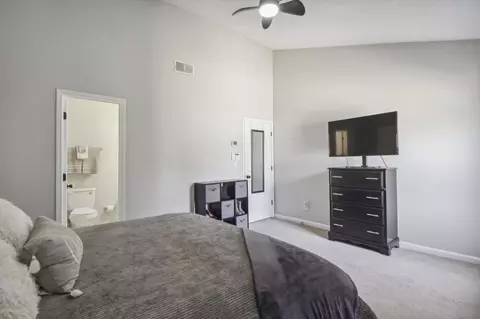 Bedroom - 4003 Elm St, Chamblee, GA 30341 photo 4 of 4