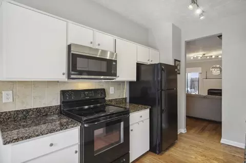 Kitchen - 4003 Elm St, Chamblee, GA 30341 photo 2 of 4