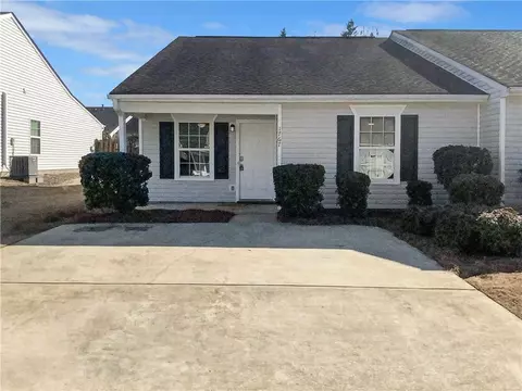 1767 Summerwoods Ln, Griffin, GA 30224