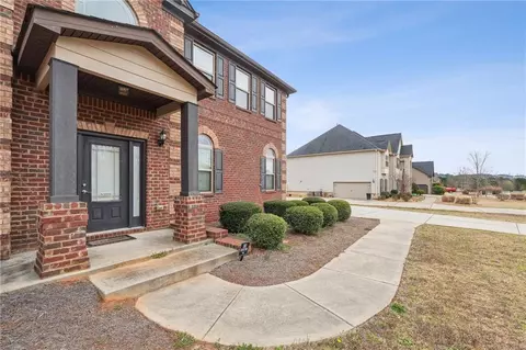 Exterior - 209 Traditions Ln, Hampton, GA 30228 photo 5 of 8