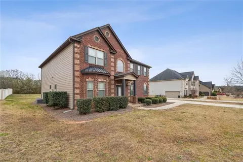 Exterior - 209 Traditions Ln, Hampton, GA 30228 photo 4 of 8