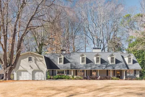 660 Starlight Dr, Atlanta, GA 30342