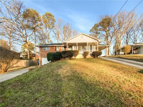 2325 Elmwood Cir SE, Atlanta, GA 30339