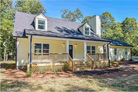 59 Oak Ridge Dr, Jefferson, GA 30549