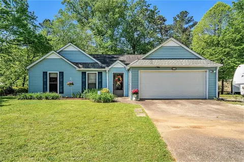 5989 Bayside Dr NW, Acworth, GA 30101