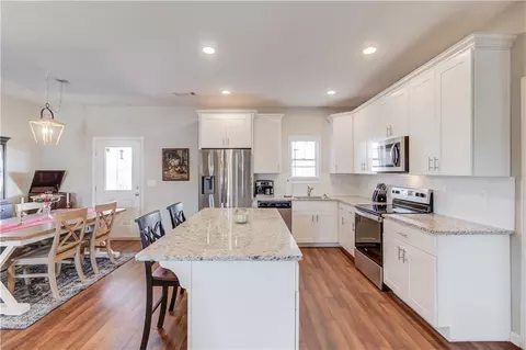 212 Maple Dr, Commerce, GA 30529 photo 9